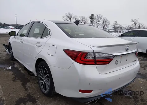 2016 Lexus Es 350 z USA, uszkodzony, nr VIN JTHBK1GG0G2238133
